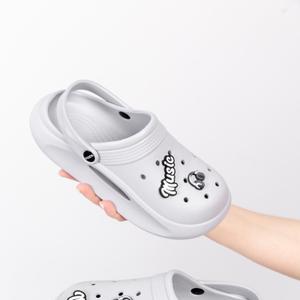 Сабо женские медицинские из качественного материала ЭВА, мягкие удобные с комплектом джибитсов или без, нанесение любой гравировки или логотипа заказчика