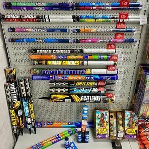 Римские свечи и фестивальные шары