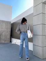 Женские джинсы китайского производителя из хлопка с содержанием 60–100%.