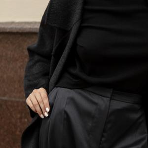 Брюки классические из 100% австралийской мериносовой шерсти 
42, 44, 46 и 48 размеры. 
Высокое качество.
Честный знак, эксклюзивная упаковка (фирменные конверты), бирки
Ограниченное количество.
Собственное производство