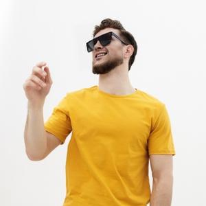 Базовая футболка 160гр (пряжа карде), хлопок 100%
В наличии на складе: 15 цветов в ассортименте
Размерный ряд от XXS до 6XL
Горчичный