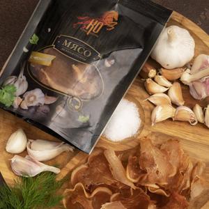 Вкусно и полезно! Только мясо, минимум соли и натуральный чеснок. Без усилителей вкуса - никаких лишних добавок! 16 грамм чистого белка и 117 Ккал. Тонкая ароматика и вкус для изысканных покупателей.