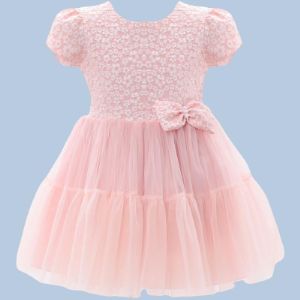 платье для девочек р-р (24-32) от 1 года до 6 лет.
ткань: жокард + евросетка .
цвет:  персик,голубой, белый, пудра, айвори.