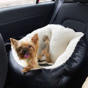 автокресло для перевозки собак в машине