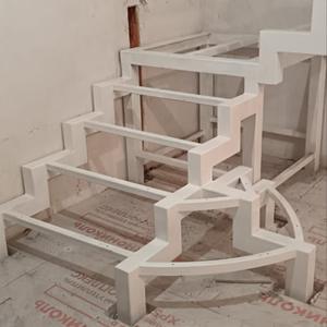 Лестница на второй этаж