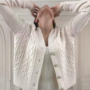 Кардиган на пуговицах