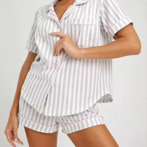 Женская пижама – комплект одежды, который необходим для домашнего повседневного использования. 100% Хлопок.
