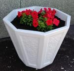 Вазоны бетонные. Пишите kamen. lit@yandex.ru В003