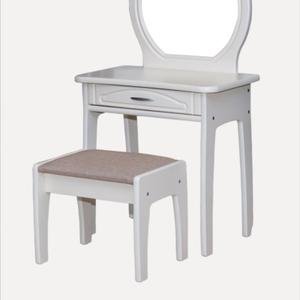 корпус- массив сосны
фасады - массив сосны
выдвижной ящик
ручка - скоба
интегрированное зеркало