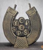 Свеча Подкова Богатства — символ 2026 г Свечмаг777