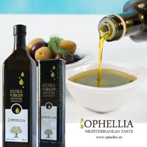 Оливковое масло Extra Virgin Olive Oil 
в стеклянной бутылке 0,25-0,5-0,75 мл и 1 литр
Жестяная упаковка 0,5 мл. 3литра