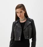 Кожаная куртка женская Снежная королева