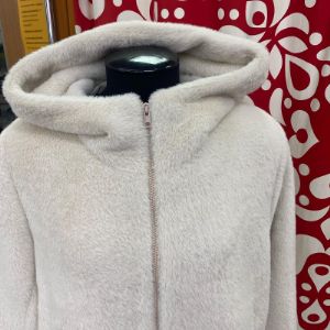 Пошив женского пальто