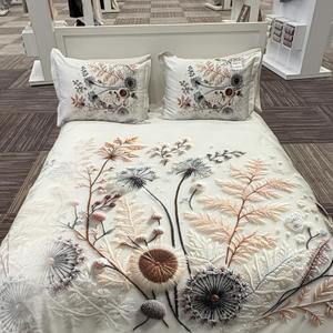 Лимитированная коллекция. Сатин 300 TC с 3D-эффектом.
Изысканная композиция с объёмным художественным принтом создаёт впечатление живого полотна и придаёт интерьеру статусную индивидуальность. Детальная прорисовка и глубина оттенков подчёркивают эксклюзивность модели. Плотный сатин 300 TC обладает шелковистой гладкостью, мягким естественным блеском и безупречной тактильностью. Это выбор для тех, кто ценит эстетику, качество и ощущение настоящей роскоши в каждой детали.