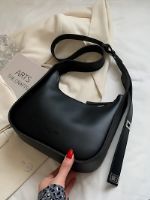 Сумка женская Кросс-боди багет черная BAG-PS-MID-BLK