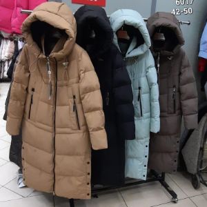 Одежда верхняя швейная женская из шерстяных тканей, из тканей из химических волокон и нитей, в том числе утепленные натуральным пухом, химическими материалами (холлофайбер, синтепон): куртки, пуховики, пальто