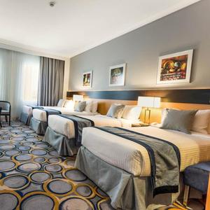 Ковровые покрытия для гостиничный номера
Состав: 80% Шерсть 20% Полиамид
Плотность: 7/7
Высота ворса:8мм
Общая Высота:11мм
Весь ворса: 843 гр/м2
Обшей весы:1112 гр/м2
Основа: Джут
Пожарный сертификат: КМ2