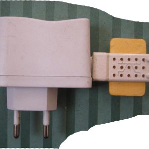 USB фумигатор ароматизатор. Подключение к сетевому адаптеру