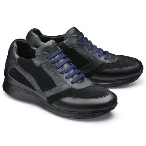 Черные кроссовки с синей шнуровкой
✅Материал верха - Натуральная кожа и замш
✅Материал подкладки - Натуральная кожа
✅Материал подошвы - ПУ
✅Размеры: 39-45
