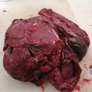 Оленина окорок