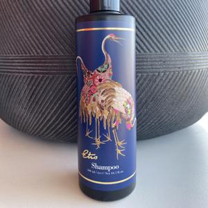 Шампунь для волос /Shampoo ETRO 300 ml

Оптовая распродажа брендовой уходовой косметики ETRO (Италия)

Предлагаем приобрести ограниченную эксклюзивную партию бренда ETRO — шампуни, гели для душа, кондиционеры для волос, крем (лосьон) для тела, мыло.

• Продукция ETRO — это оригинальные средства по уходу за телом и волосами с уникальными ароматами.
• Идеально подойдёт для бутиков, SPA-салонов, гостиниц, магазинов косметики, маркетплейсов
• Мелкий и крупный оптом
• Документы, сертификаты, фото по запросу
• Быстрая доставка по России
