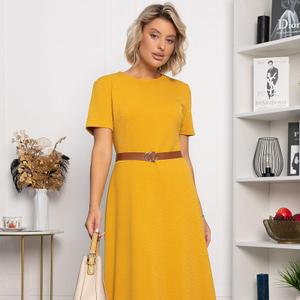 Платье трикотажное жёлтого цвета с ремешком от бренда LT Collection. Модель полуприлегающего силуэта, короткий рукав добавит романтичности и лёгкости. Отсутствие подкладки делает платье более легким и комфортным для носки. Это отличный выбор для различных мероприятий, от повседневных встреч до более торжественных случаев.