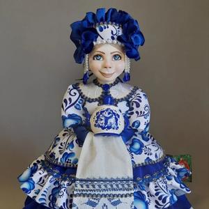 коллекция "Гжель"
Классическое сочетание кобальтового синего и ослепительно белого. Изящество, свежесть и строгость. Идеальный подарок для ценителей классики