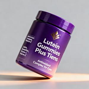 Lutein Gummies+ Tiens — мармеладные мишки с комплексом антиоксидантов (лютеин, астаксантин, зеаксантин) и натуральным соком черники для защиты зрения, снятия усталости глаз и защиты от вредного излучения экранов компьютеров и смартфонов. Идеален для людей, много работающих за монитором, пользователей гаджетов и тех, кто носит контактные линзы. Вкусная и удобная форма — по 1 мармеладу 2 раза в день во время еды, 30 шт. по 3g в упаковке.