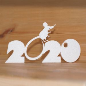 Надпись &#34;Надпись 2020 с мышью&#34; фантазийным шрифтом с символом года из пенопласта является заготовкой для творчества,