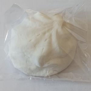 Описание продукта: 20 грамм

Индивидуально упакованный зефир( вкус ванили) — это идеальный импульсный товар. Продукт воспринимается потребителем как полезная и легкая альтернатива тяжелым десертам.

Преимущества: гигиеничность, возможность быстрой допродажи, удобство употребления «на ходу», натуральный состав, идеально дополняющий вкус кофе и других напитков. Индивидуальная упаковка защищает продукт от заветривания и влаги, что сводит списания практически к нулю.

ПЛЮСЫ:
Отсутствие товарных потерь и списаний
Гигиеничность и безопасность
Защита при транспортировке у клиента.