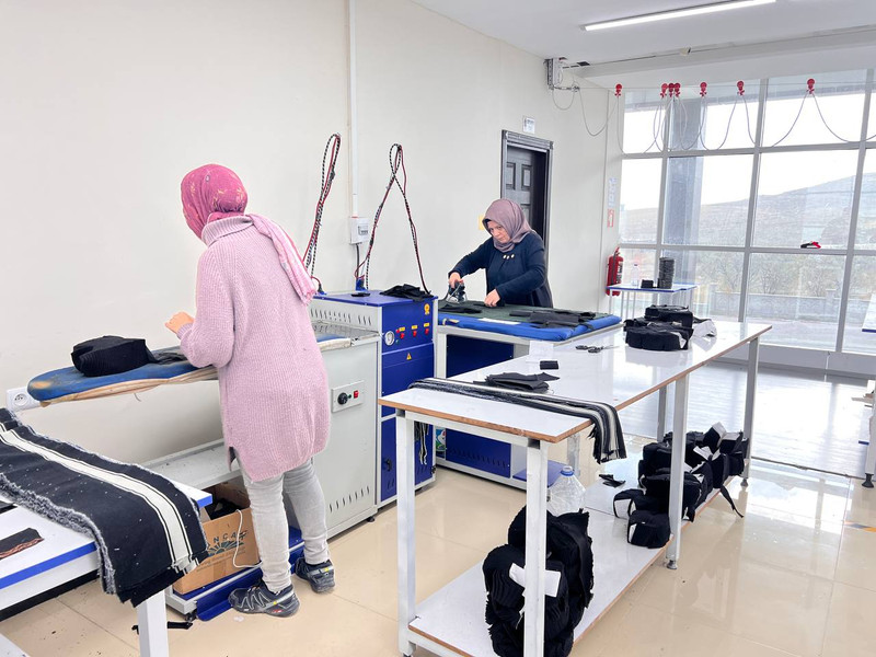 Площадь 10 тыс.кв.м, производство одежды в Киргизии и Турции