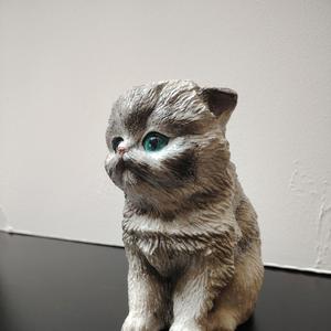 Статуэтка Котик светлый