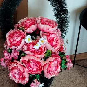 Корзина ритуальная средняя ""Пионы