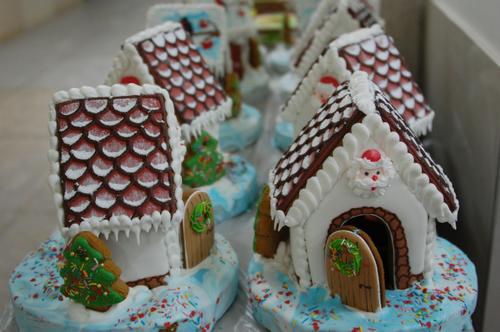 Купить пряничный домик съедобный при фабрике