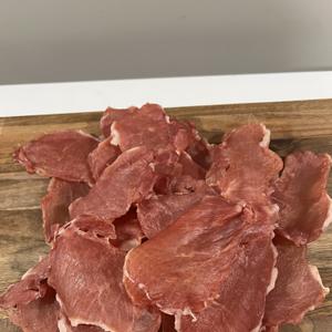 Чипсы(джерки) мясные в ассортименте,свинина,курица,индейка и тд
Можем сделать с любым вкусом!