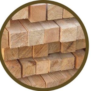 Брусок деревянный – это разновидность строительного материала, толщина которого достигает 100 мм. Благодаря прочности, практичности и простоте обработки брусок может по праву считаться одним из незаменимых материалов для строительства. Область применения бруска разнообразна. Это отделка мебели и окон, крыш и полов, и множества других вспомогательных конструкций. Изготавливается деревянный брусок в основном из древесины хвойных пород, таких как ель, пихта, сосна. Брусок из лиственницы считается лидером по крепости. В зависимости от состояния поверхности различают строганные и не строганные бруски. Высушены бруски могут быть как естественным путем, так и в сушильных камерах. Сушка в камерах придает древесине долговечность.