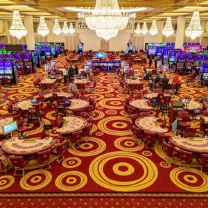 Ковровые покрытия для Казино
Состав: 80% Шерсть 20% Полиамид
Плотность: 7/10
Высота ворса:8мм
Обшая Высота:13мм
Весь ворса: 1046 гр/м2
Обший весы:2109 гр/м2
Основа: Джут
Пожарный сертификат: КМ2