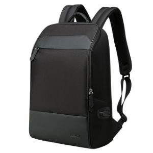 Рюкзак RK-001
Отличный рюкзак для любителей путешествий и дальних походов. Отличительные плюсы - это прочный материал, практичный черный цвет и множество отделений для всех необходимых вещей. Благодаря широким лямкам удобно носить рюкзак, даже если он заполнен доверху. А специальная подкладка на спинке изделия снизит нагрузку на позвоночник.