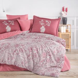 Премиальный комплект постельного белья из сатина 210 TC.
Элегантное сочетание насыщенного розового оттенка и нежного цветочного принта создаёт уютную и изысканную атмосферу в спальне. Сатин плотностью 210 TC отличается шелковистой текстурой, мягким блеском и высокой износостойкостью, обеспечивая комфортный и приятный сон.