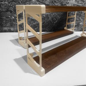 Цвет полки: палисандр
Материал: дерево (хвоя)
Цвет поддержки: белый, черный
Материал: прочный пластик 
Размер:50х24х9,5