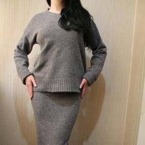 Трикотажный теплый костюм с юбкой серый one size