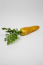 Морковь искусственная 4,2 Х 22 см