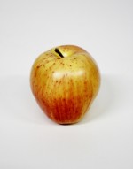 Яблоко искусственное красное 8, 4 х 8 см