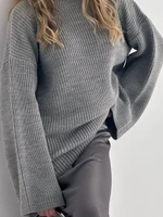 Свитер с широкими рукавами английская вязка