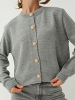 Кардиган укороченный на пуговицах теплый