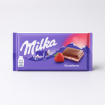 Шоколадная плитка Milka «Клубничный крем», 100 г (Германия)