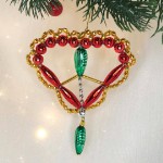 Новогоднее украшение из стеклянных бусин «Сердце»
