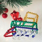 Новогоднее украшение из стеклянных бусин «Паровозик»