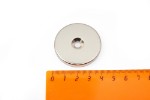 Неодимовый магнит диск 40х5 мм с зенковкой 5⁄10 мм