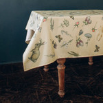 Скатерть прямоугольная Кролик на лужайке, Размер: 145х410 см